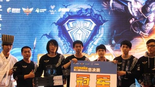 EPL S20 小组赛：实力压制 Vitality 2-0轻取FURIA
